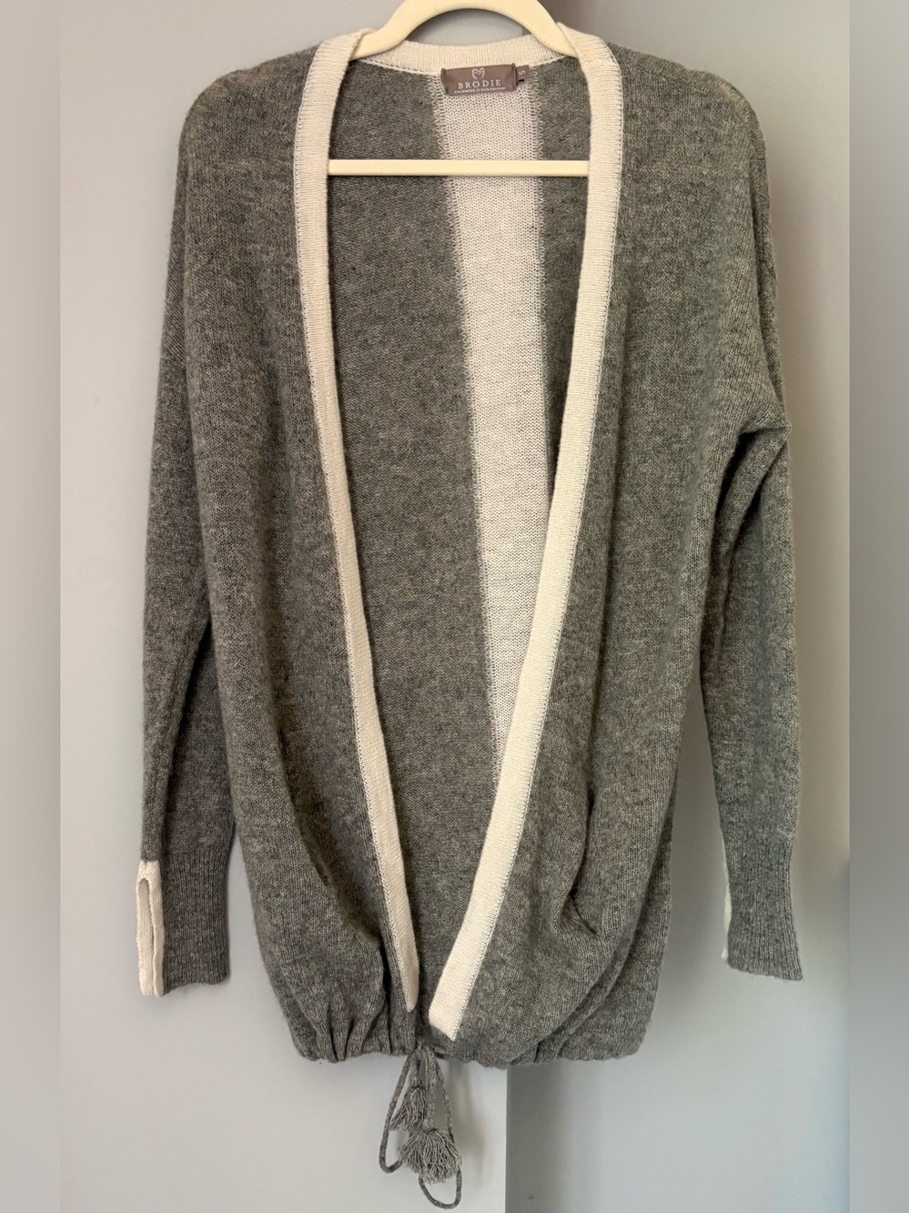 Brodie 100% Mongolian Cashmere Open Cardigan Grey Cream Drawstring Hem S